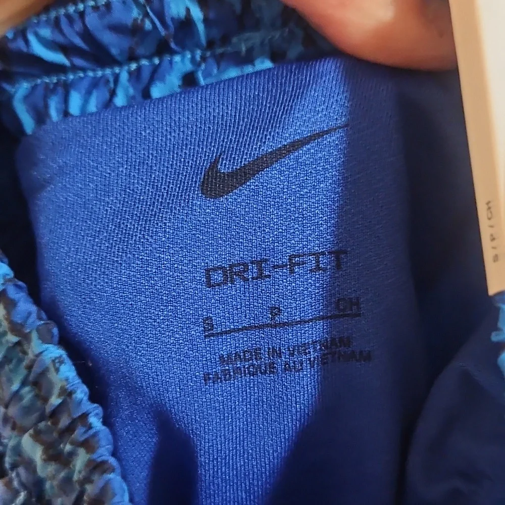 Nike Girls’ One Woven High Rise Printed Shorts: BLUE: NEW WITH TAGS: SIZE S